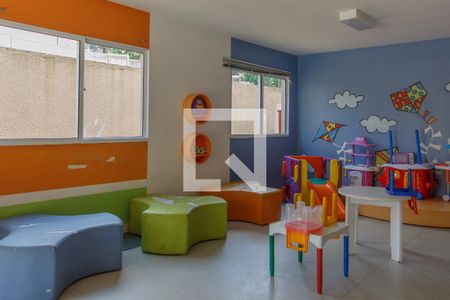 Apartamento para alugar com 73m², 3 quartos e 1 vaga Apartamento para alugar com 73m², 3 quartos e 1 vagaÁrea comum - Playground