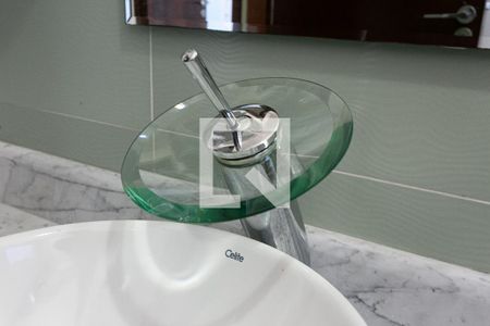 Apartamento à venda com 63m², 2 quartos e 2 vagas Apartamento à venda com 63m², 2 quartos e 2 vagasBanheiro Social