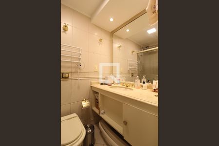 Apartamento à venda com 130m², 3 quartos e 1 vagaBanheiro Social