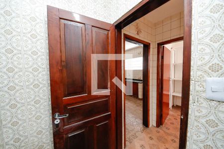 Casa à venda com 200m², 3 quartos e 4 vagasBanheiro 2