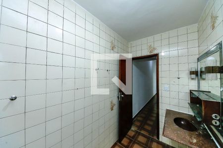 Casa à venda com 200m², 3 quartos e 4 vagasBanheiro 1