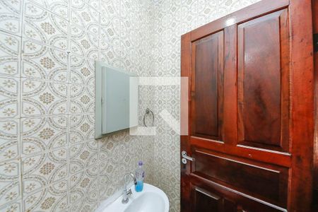 Casa à venda com 200m², 3 quartos e 4 vagasBanheiro 2