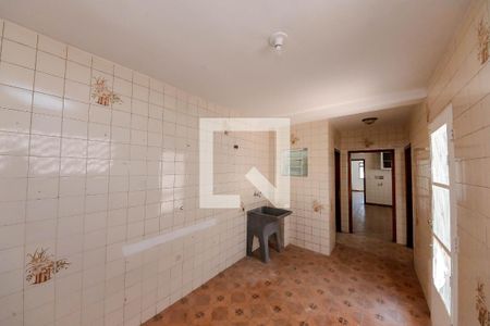 Casa à venda com 200m², 3 quartos e 4 vagasÁrea de Serviço