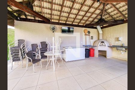 Apartamento para alugar com 60m², 2 quartos e 1 vaga Apartamento para alugar com 60m², 2 quartos e 1 vagaÁrea comum - Churrasqueira