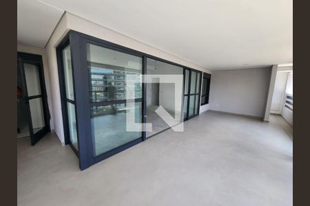 Apartamento à venda com 162m², 3 quartos e 3 vagas