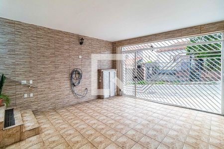 Casa para alugar com 170m², 4 quartos e 2 vagas Casa para alugar com 170m², 4 quartos e 2 vagasGaragem