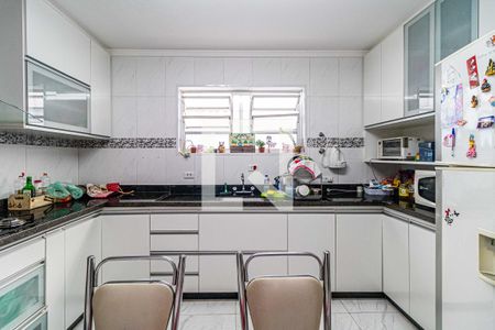 Casa para alugar com 170m², 4 quartos e 2 vagas Casa para alugar com 170m², 4 quartos e 2 vagasCozinha