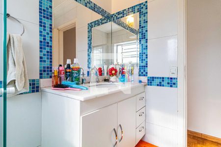 Casa para alugar com 170m², 4 quartos e 2 vagas Casa para alugar com 170m², 4 quartos e 2 vagasBanheiro social