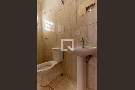 Casa de condomínio para alugar com 50m², 2 quartos e sem vaga Casa de condomínio para alugar com 50m², 2 quartos e sem vagaBanheiro 1
