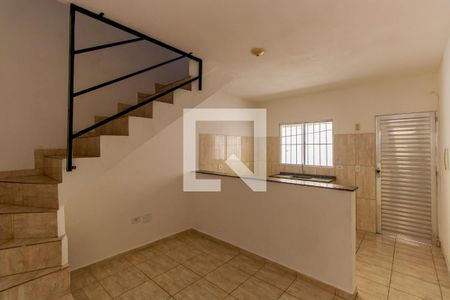 Sala/Cozinha de casa de condomínio para alugar com 2 quartos, 50m² em Vila Zelina, São Paulo