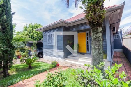 Casa para alugar com 125m², 3 quartos e 3 vagas Casa para alugar com 125m², 3 quartos e 3 vagasFachada