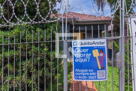 Casa para alugar com 125m², 3 quartos e 3 vagas Casa para alugar com 125m², 3 quartos e 3 vagasFachada