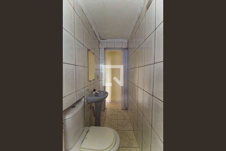 Banheiro de casa para alugar com 1 quarto, 30m² em Jardim Augusta, Ferraz de Vasconcelos