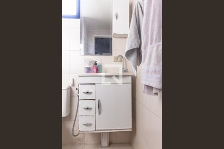 Apartamento à venda com 49m², 2 quartos e 1 vaga Apartamento à venda com 49m², 2 quartos e 1 vagaBanheiro