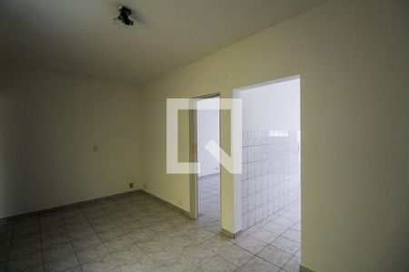 Casa para alugar com 52m², 1 quarto e sem vaga Casa para alugar com 52m², 1 quarto e sem vagaSala