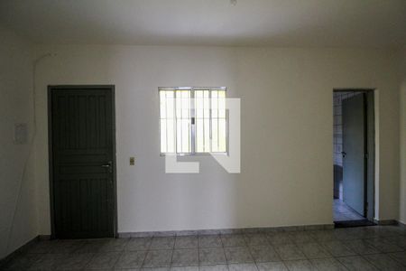 Casa para alugar com 52m², 1 quarto e sem vaga Casa para alugar com 52m², 1 quarto e sem vagaSala
