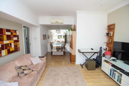 Sala de Estar de apartamento à venda com 3 quartos, 97m² em Laranjeiras, Rio de Janeiro