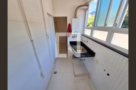 Apartamento para alugar com 97m², 3 quartos e 1 vagaÁrea de serviço
