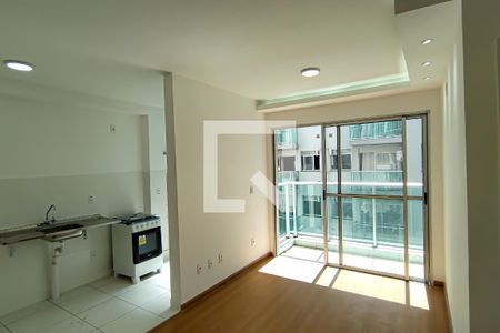 sala de apartamento à venda com 2 quartos, 55m² em Pechincha, Rio de Janeiro