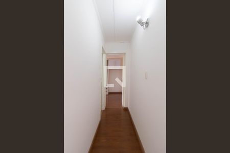 Corredor de apartamento para alugar com 1 quarto, 60m² em Vila Camargos, Guarulhos