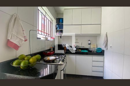 Cozinha de casa à venda com 3 quartos, 600m² em Coração Eucarístico, Belo Horizonte