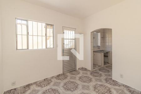 Casa para alugar com 40m², 1 quarto e sem vaga Casa para alugar com 40m², 1 quarto e sem vagaSala