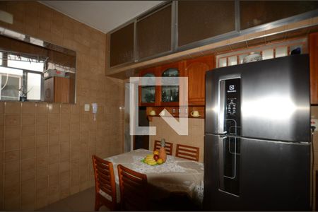 Apartamento à venda com 80m², 2 quartos e 1 vagaCozinha