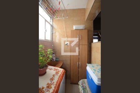 Apartamento à venda com 80m², 2 quartos e 1 vagaÁrea de Serviço