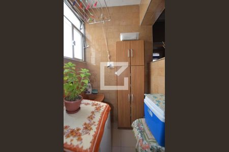 Apartamento à venda com 80m², 2 quartos e 1 vagaÁrea de Serviço