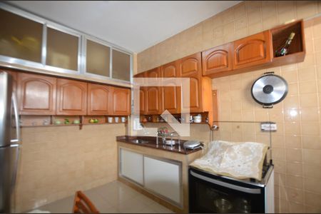 Apartamento à venda com 80m², 2 quartos e 1 vagaCozinha