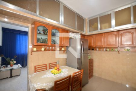 Apartamento à venda com 80m², 2 quartos e 1 vagaCozinha