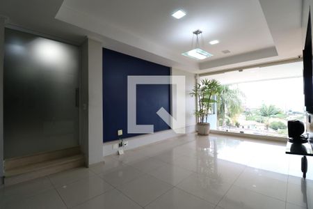 Sala de casa à venda com 6 quartos, 679m² em Vila Romana, São Paulo