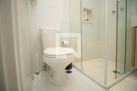 Studio para alugar com 25m², 1 quarto e sem vaga Studio para alugar com 25m², 1 quarto e sem vagaBanheiro, piso e louça sanitária