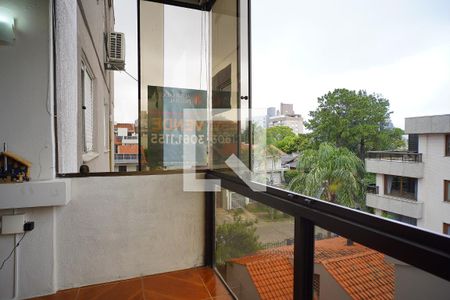 Varanda  de apartamento para alugar com 3 quartos, 111m² em Chácara das Pedras, Porto Alegre