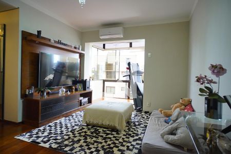 Sala  de apartamento para alugar com 3 quartos, 111m² em Chácara das Pedras, Porto Alegre