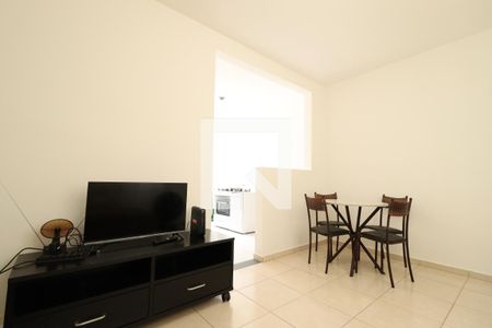 Sala de apartamento para alugar com 3 quartos, 60m² em Gávea, Uberlândia