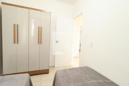 Quarto 2 de apartamento para alugar com 3 quartos, 60m² em Gávea, Uberlândia