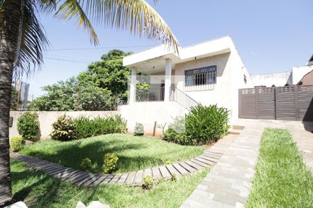 Casa para alugar com 200m², 3 quartos e 1 vagaFachada