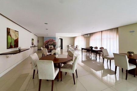 Apartamento à venda com 124m², 3 quartos e 2 vagasSalão de Festas