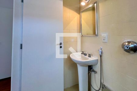 Apartamento à venda com 124m², 3 quartos e 2 vagasBanheiro da Suíte