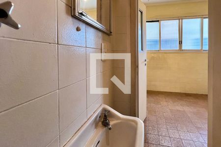 Apartamento à venda com 124m², 3 quartos e 2 vagasBanheiro de Serviço