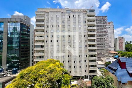 Vista de apartamento à venda com 3 quartos, 124m² em Itaim Bibi, São Paulo