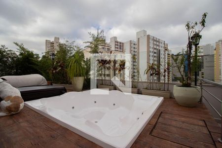 Apartamento à venda com 373m², 3 quartos e 2 vagasÁrea comum da cobertura - Jacuzzi 