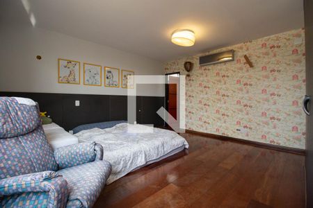 Apartamento à venda com 373m², 3 quartos e 2 vagasSuíte 2