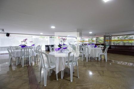 Apartamento à venda com 373m², 3 quartos e 2 vagasÁrea comum - Salão de festas