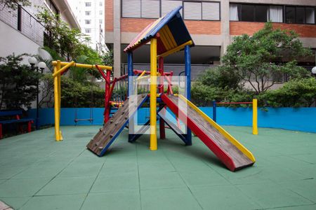 Apartamento à venda com 373m², 3 quartos e 2 vagasÁrea comum - Playground