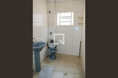 Banheiro  de casa para alugar com 1 quarto, 60m² em Jardim Santa Tereza, Embu das Artes