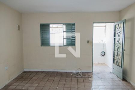 Sala de casa para alugar com 1 quarto, 60m² em Jardim Santa Tereza, Embu das Artes