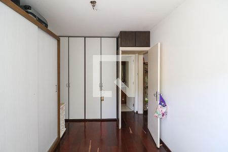 Quarto de apartamento à venda com 1 quarto, 54m² em Nonoai, Porto Alegre