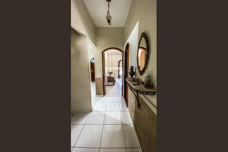 Casa à venda com 400m², 6 quartos e 2 vagasCorredor